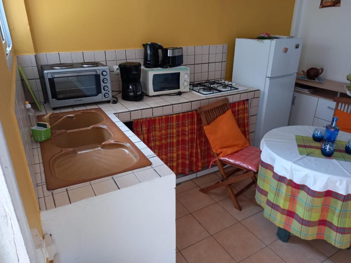Petit Appartement Cosy Pres Des Plages Sainte-Anne Luaran gambar